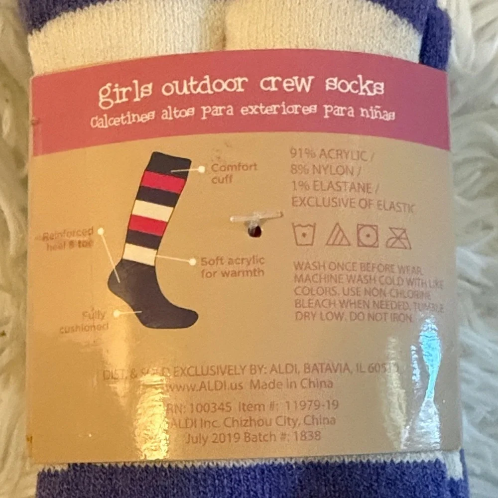 🩷 3/$18 2 pairs NWT Lily & Dan Purple and White Socks Outdoor cushioned calf